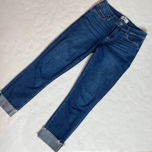 Paige jeans size 26  Skyline Skinny Crop inseam 25” - Rise  8” - Waist 13 1/2”